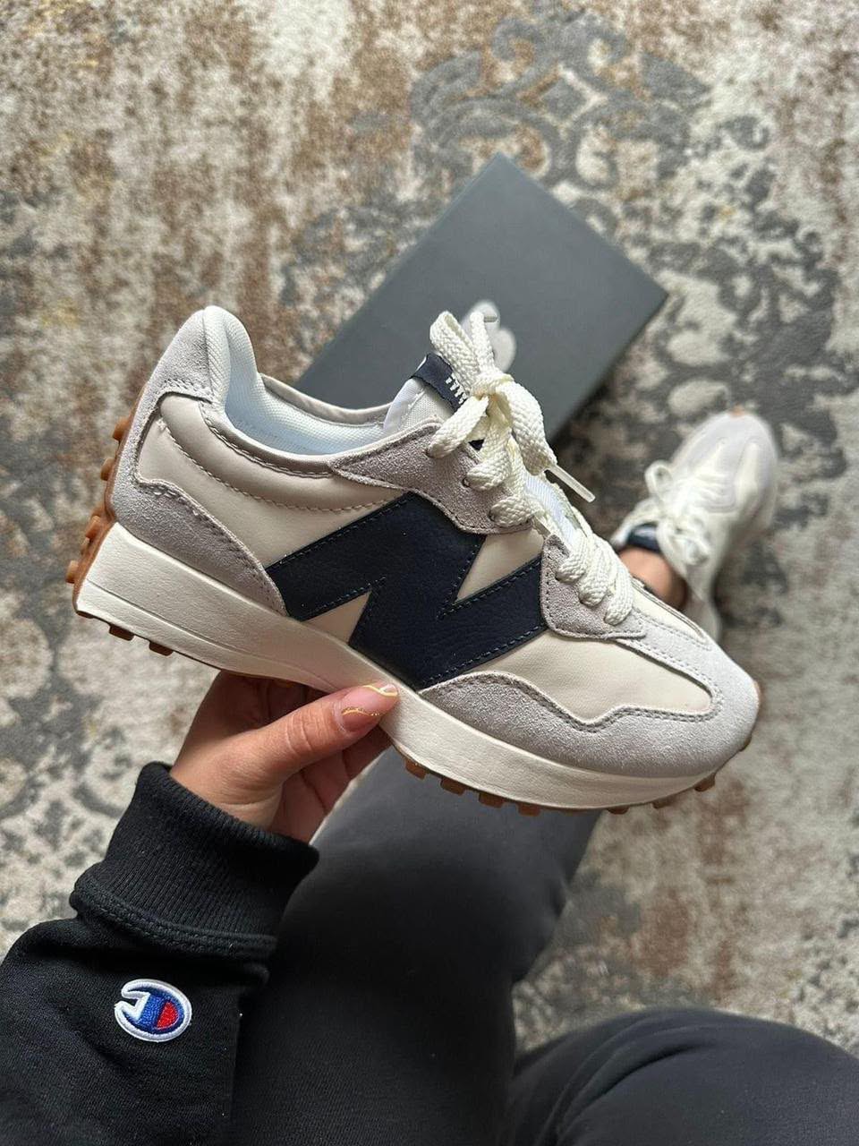 New Balance 327 Cream Navy